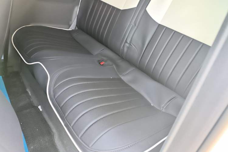 Used Geely Galaxy Panda 2024 Panda Mini 200km Endurance Bear Left Rear Seat