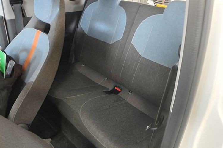 Used Geely Galaxy Panda 2024 Panda Mini 200km Endurance Bear Left Rear Seat