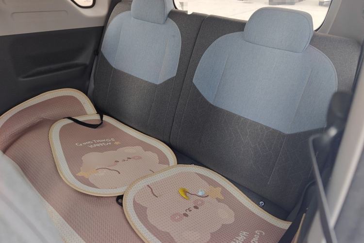 Used Geely Galaxy Panda 2024 Panda Mini 200km Endurance Bear Left Rear Seat