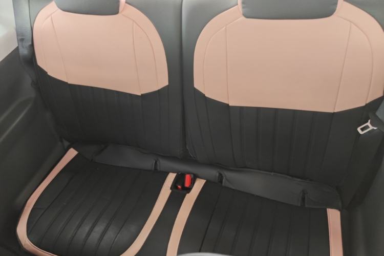 Used Geely Galaxy Panda 2024 Panda Mini 200km Endurance Bear Left Rear Seat