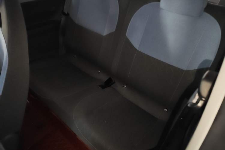 Used Geely Galaxy Panda 2024 Panda Mini 200km Endurance Bear Left Rear Seat