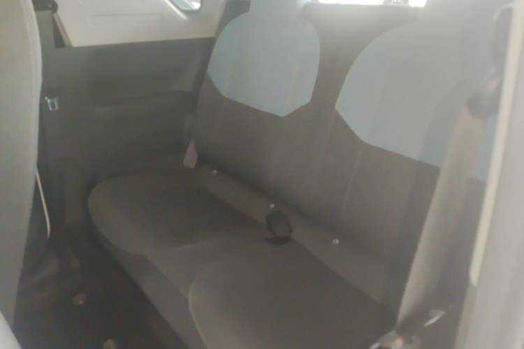 Used Geely Galaxy Panda 2024 Panda Mini 200km Endurance Bear Left Rear Seat