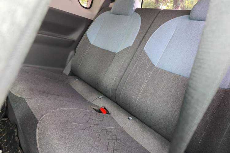 Used Geely Galaxy Panda 2024 Panda Mini 200km Endurance Bear Left Rear Seat