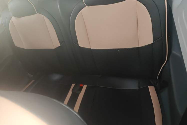Used Geely Galaxy Panda 2024 Panda Mini 200km Endurance Bear Left Rear Seat