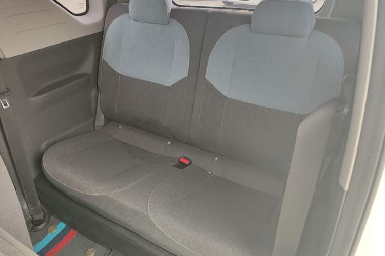 Used Geely Galaxy Panda 2024 Panda Mini 200km Endurance Bear Left Rear Seat