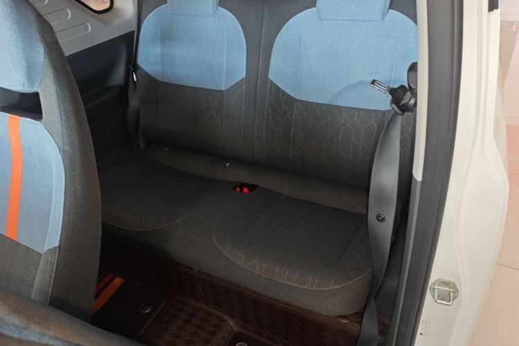 Used Geely Galaxy Panda 2024 Panda Mini 200km Endurance Bear Left Rear Seat