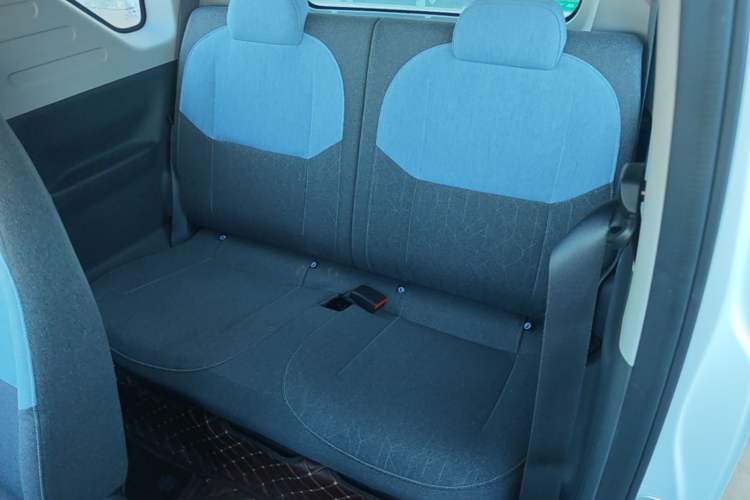 Used Geely Galaxy Panda 2024 Panda Mini 200km Endurance Bear Left Rear Seat