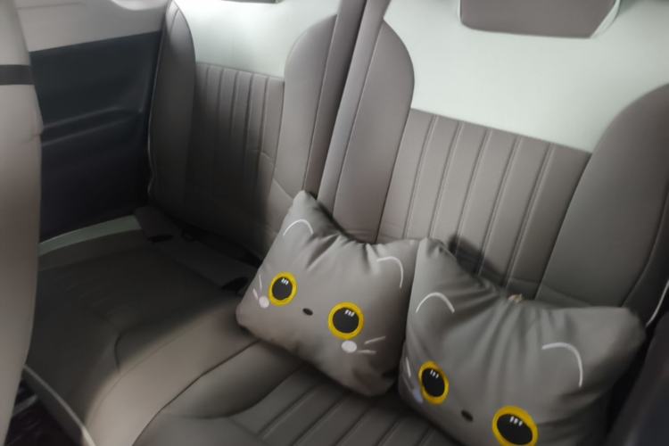 Used Geely Galaxy Panda 2024 Panda Mini 200km Endurance Bear Left Rear Seat