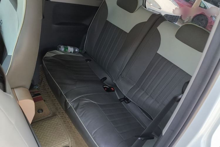 Used Geely Galaxy Panda 2024 Panda Mini 200km Endurance Bear Left Rear Seat