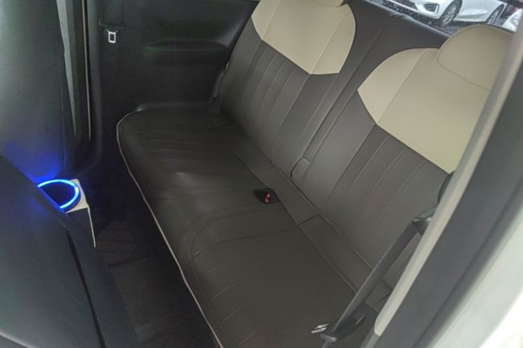 Used Geely Galaxy Panda 2024 Panda Mini 200km Endurance Bear Left Rear Seat