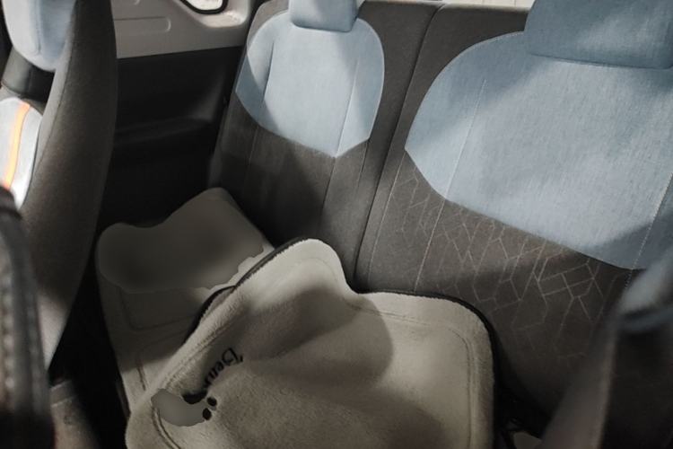 Used Geely Galaxy Panda 2024 Panda Mini 200km Endurance Bear Left Rear Seat