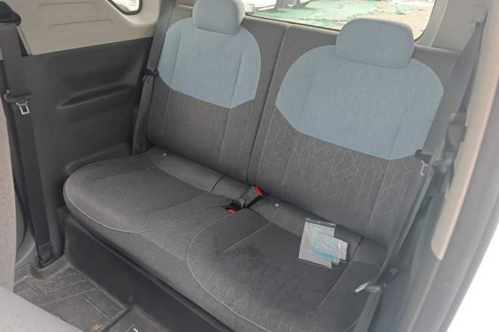 Used Geely Galaxy Panda 2024 Panda Mini 200km Endurance Bear Left Rear Seat