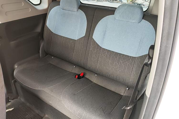 Used Geely Galaxy Panda 2024 Panda Mini 200km Endurance Bear Left Rear Seat