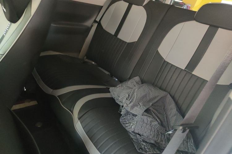 Used Geely Galaxy Panda 2024 Panda Mini 200km Endurance Bear Left Rear Seat