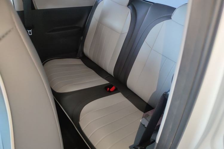 Used Geely Galaxy Panda 2024 Panda Mini 200km Endurance Bear Left Rear Seat