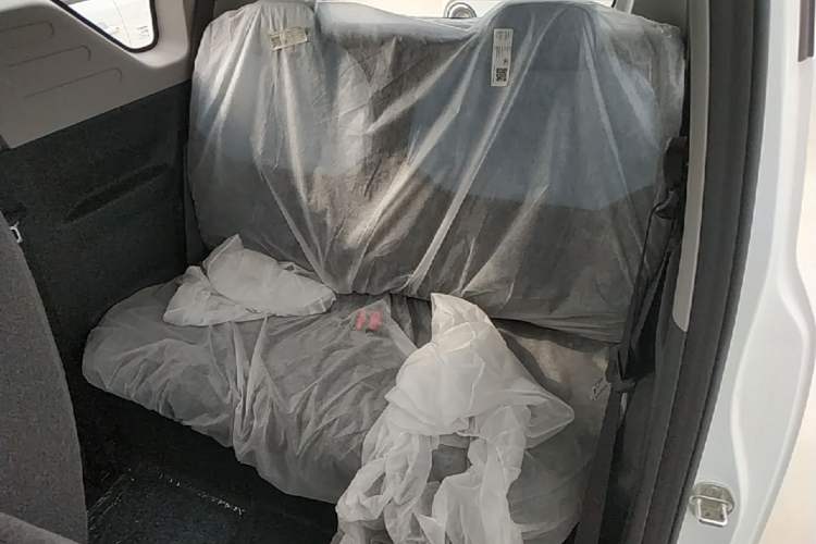 Used Geely Galaxy Panda 2024 Panda Mini 200km Endurance Bear Left Rear Seat
