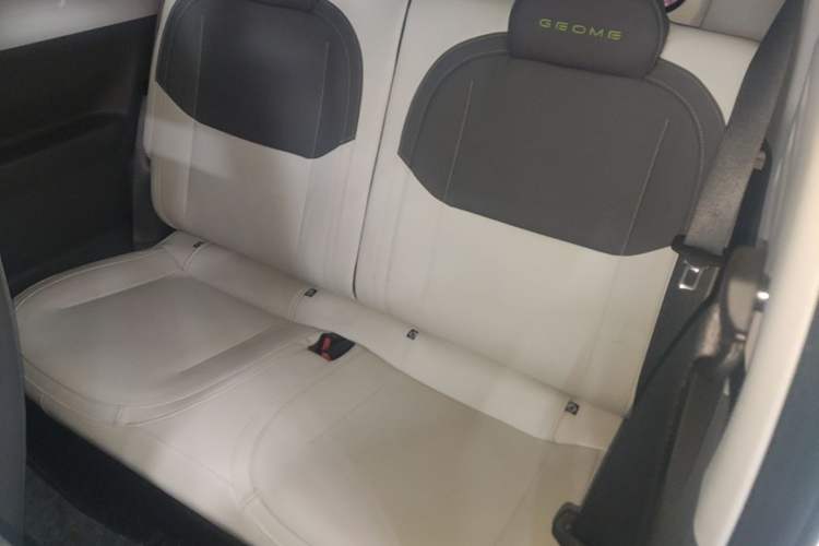 Used Geely Galaxy Panda 2024 200km Panda Rider Left Rear Seat