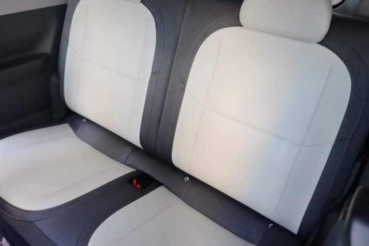 Used Geely Galaxy Panda 2024 200km Panda Kart Left Rear Seat