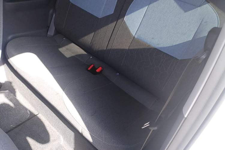 Used Geely Galaxy Panda 2024 Panda Mini 200km Endurance Bear Left Rear Seat