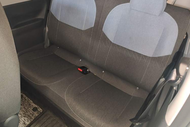 Used Geely Galaxy Panda 2024 Panda Mini 200km Endurance Bear Left Rear Seat