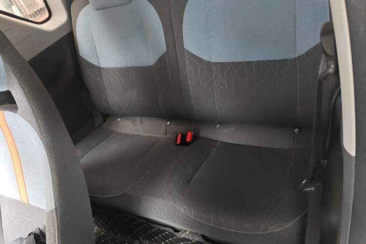 Used Geely Galaxy Panda 2024 Panda Mini 200km Endurance Bear Left Rear Seat