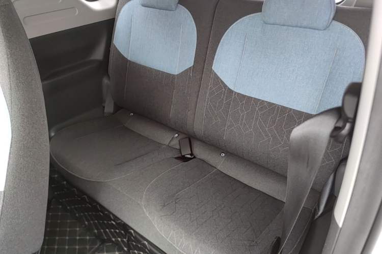 Used Geely Galaxy Panda 2024 Panda Mini 200km Endurance Bear Left Rear Seat