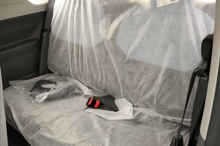 Used Geely Galaxy Panda 2024 Panda Mini 200km Endurance Bear Left Rear Seat