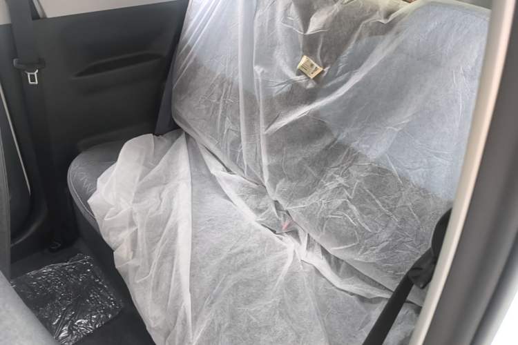 Used Geely Galaxy Panda 2024 Panda Mini 200km Endurance Bear Left Rear Seat