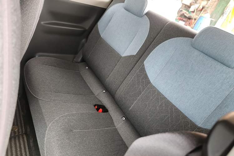 Used Geely Galaxy Panda 2024 Panda Mini 200km Endurance Bear Left Rear Seat