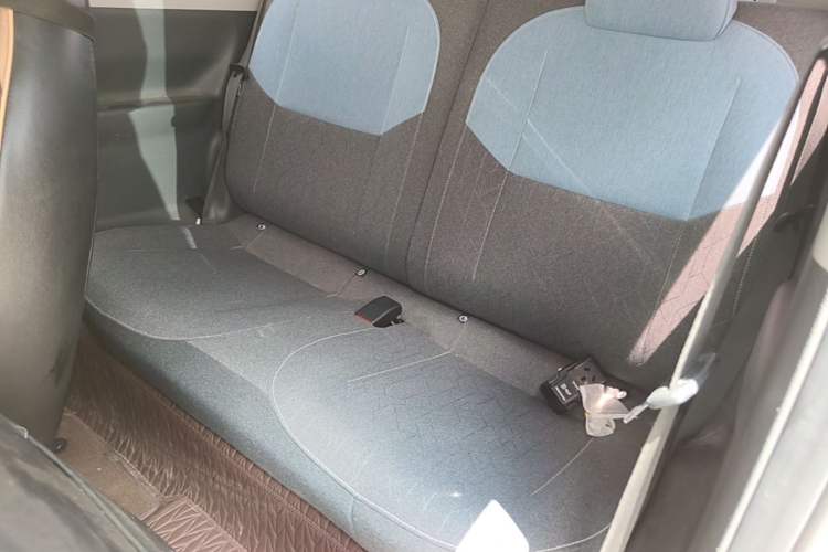 Used Geely Galaxy Panda 2024 Panda Mini 200km Endurance Bear Left Rear Seat