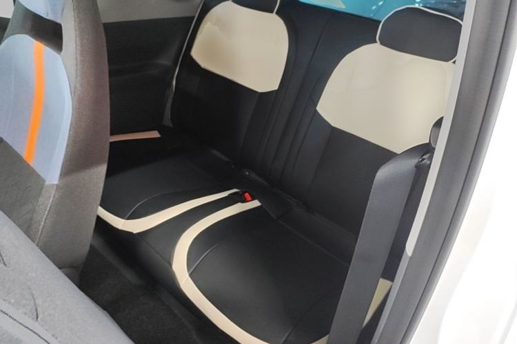 Used Geely Galaxy Panda 2024 Panda Mini 200km Endurance Bear Left Rear Seat