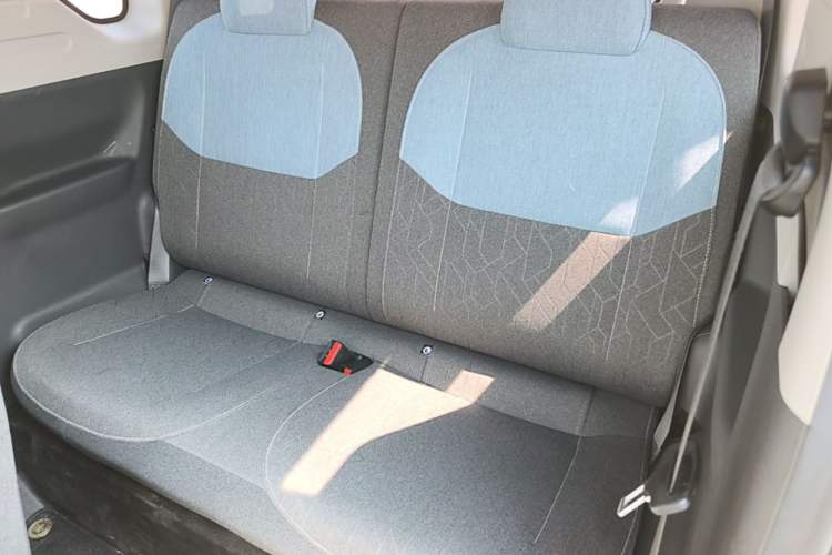 Used Geely Galaxy Panda 2024 Panda Mini 200km Endurance Bear Left Rear Seat
