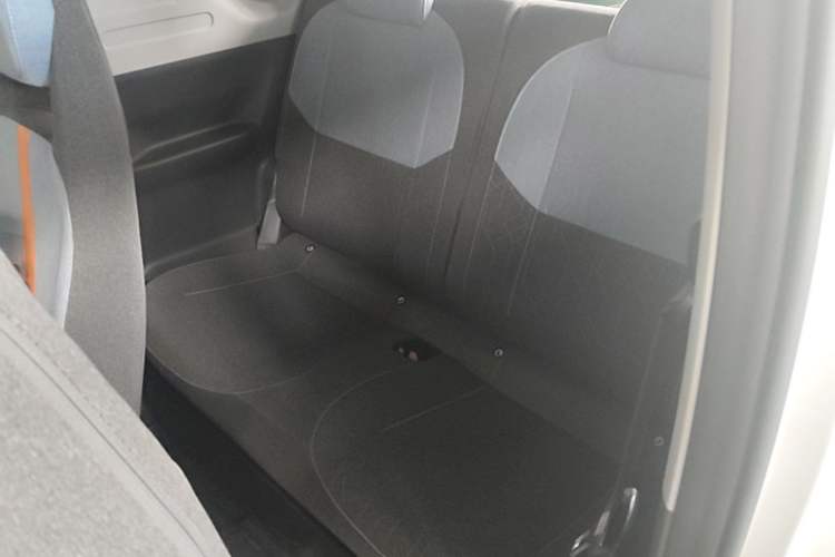 Used Geely Galaxy Panda 2024 Panda Mini 200km Endurance Bear Left Rear Seat