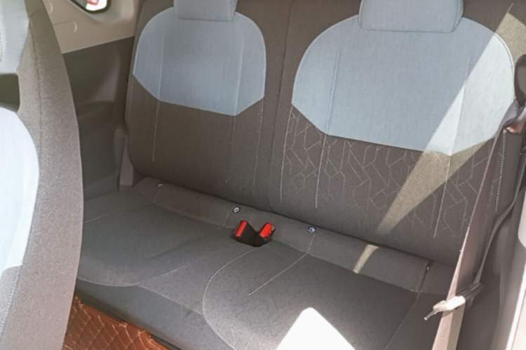 Used Geely Galaxy Panda 2024 Panda Mini 200km Endurance Bear Left Rear Seat