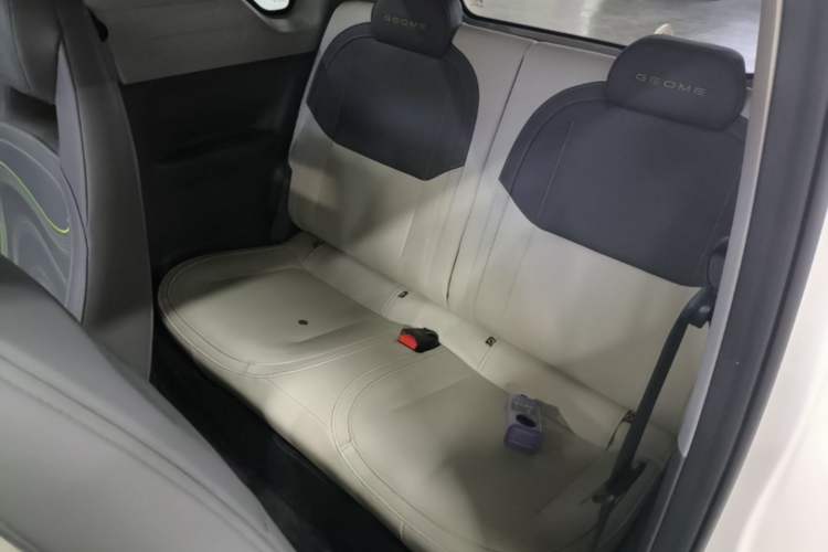 Used Geely Galaxy Panda 2024 200km Panda Rider Left Rear Seat