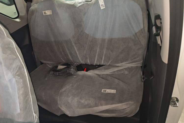 Used Geely Galaxy Panda 2024 Panda Mini 200km Endurance Bear Left Rear Seat