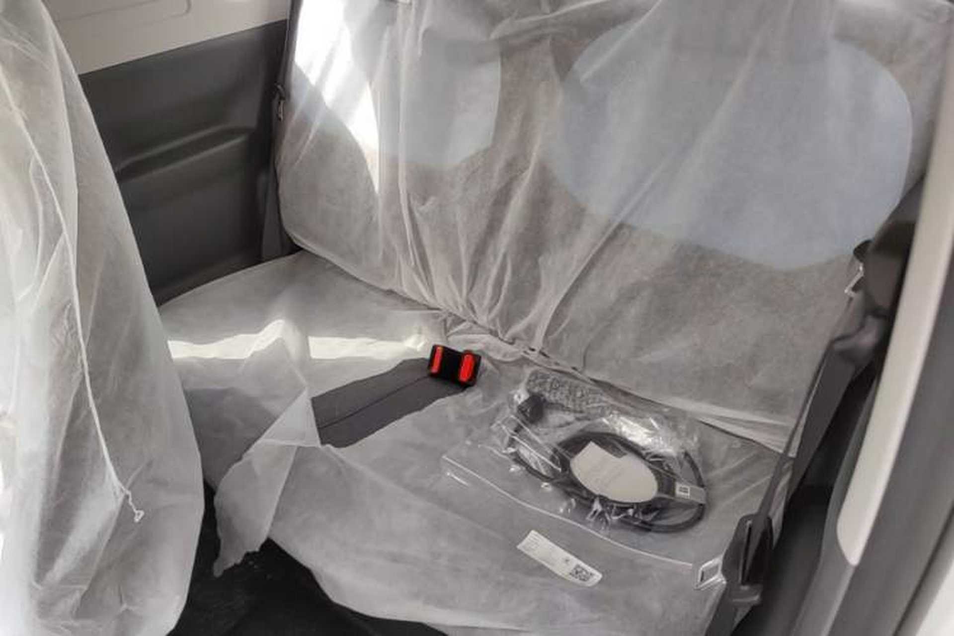 Used Geely Galaxy Panda 2024 Panda Mini 200km Endurance Bear Left Rear Seat