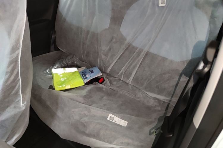 Used Geely Galaxy Panda 2024 Panda Mini 200km Endurance Bear Left Rear Seat