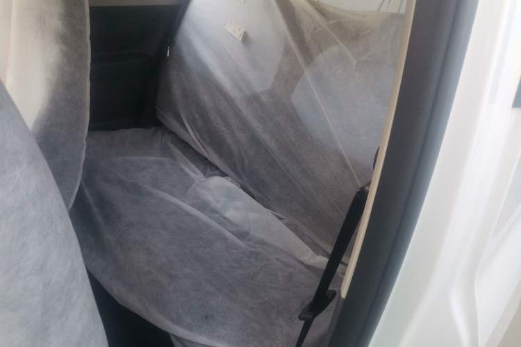 Used Geely Galaxy Panda 2024 Panda Mini 200km Endurance Bear Left Rear Seat