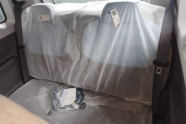 Used Geely Galaxy Panda 2024 Panda Mini 200km Longteng PRO Edition Left Rear Seat