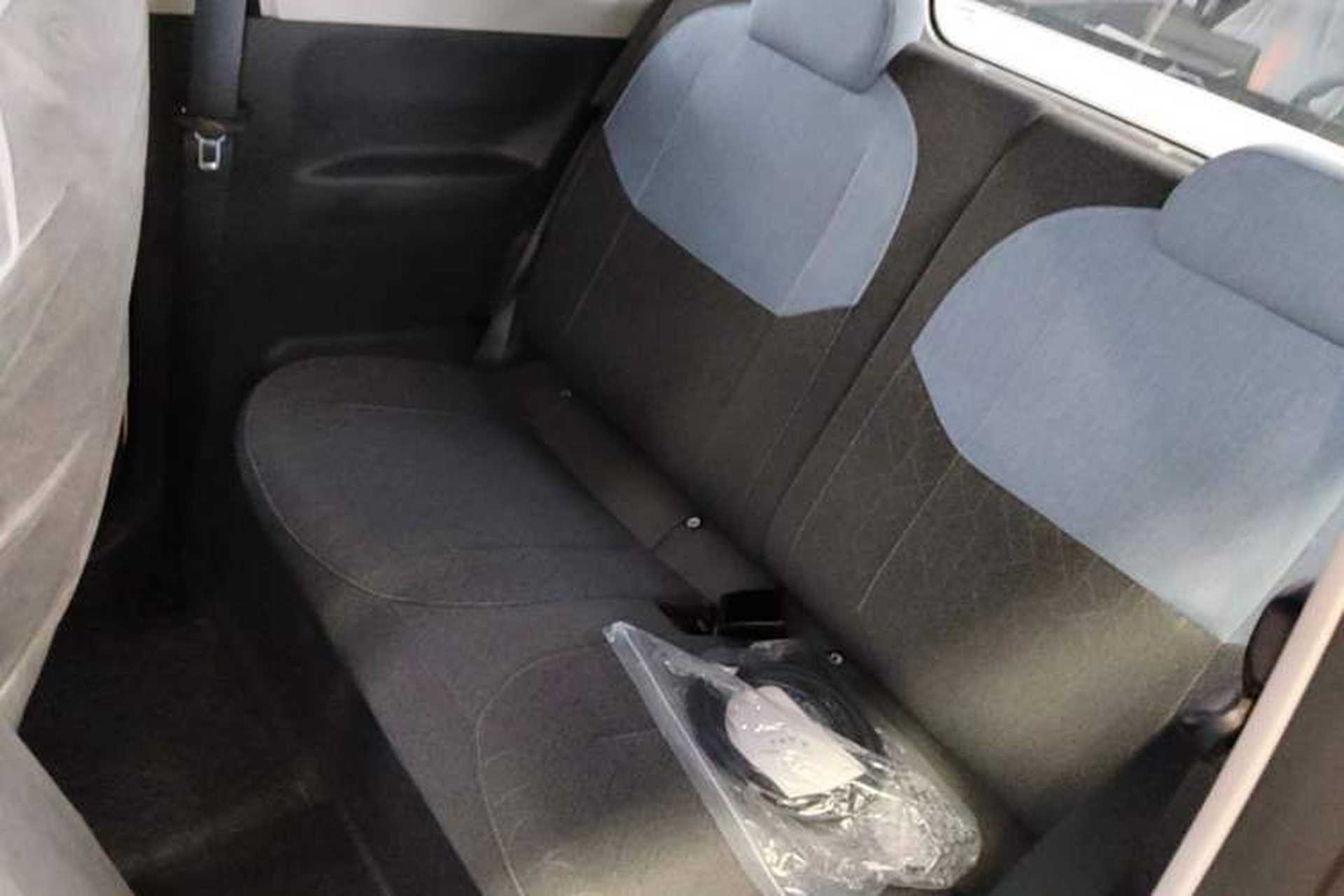 Used Geely Galaxy Panda 2024 Panda Mini 200km Endurance Bear Left Rear Seat