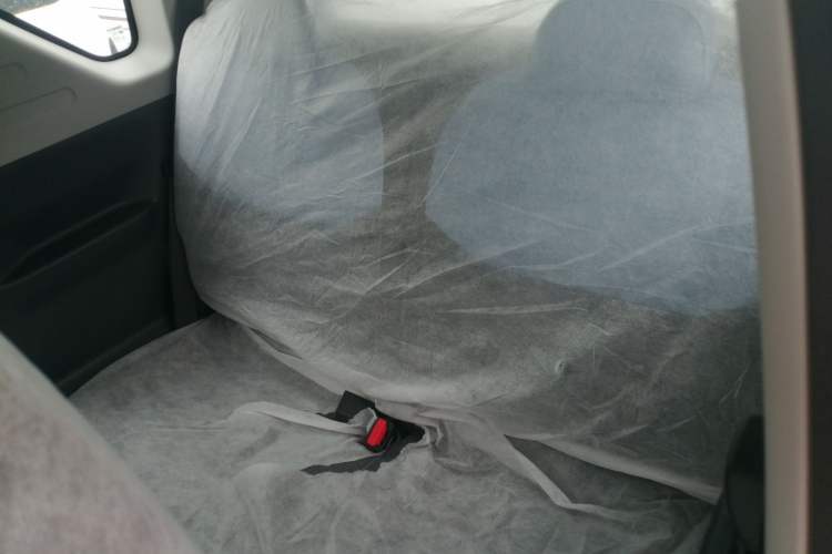 Used Geely Galaxy Panda 2024 Panda Mini 200km Endurance Bear Left Rear Seat