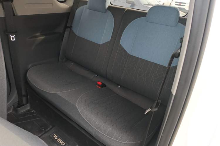 Used Geely Galaxy Panda 2024 Panda Mini 200km Endurance Bear Left Rear Seat