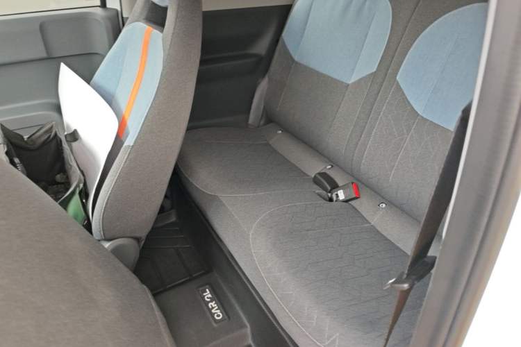 Used Geely Galaxy Panda 2024 Panda Mini 200km Endurance Bear Left Rear Seat