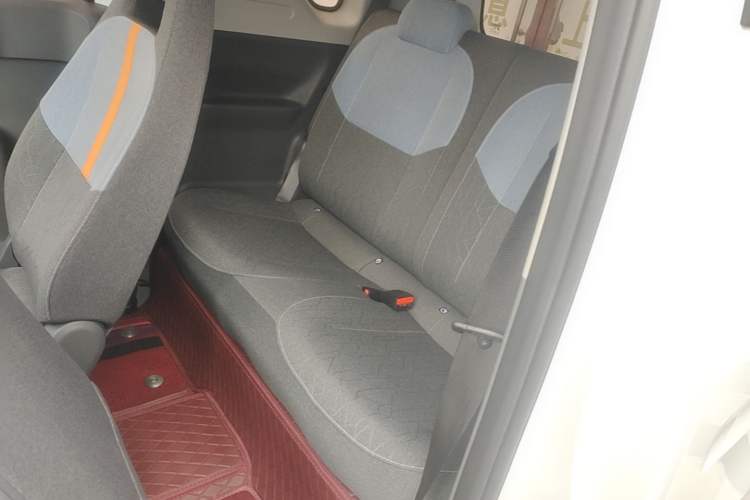 Used Geely Galaxy Panda 2024 Panda Mini 200km Endurance Bear Left Rear Seat