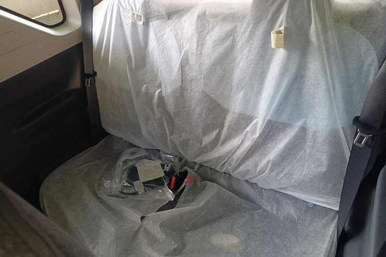 Used Geely Galaxy Panda 2024 Panda Mini 200km Endurance Bear Left Rear Seat