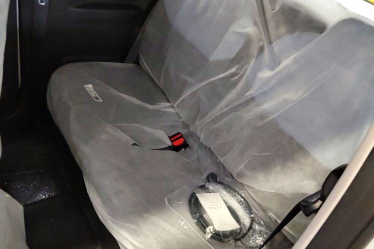 Used Geely Galaxy Panda 2024 Panda Mini 200km Endurance Bear Left Rear Seat