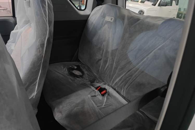 Used Geely Galaxy Panda 2024 Panda Mini 200km Longteng PRO Edition Left Rear Seat