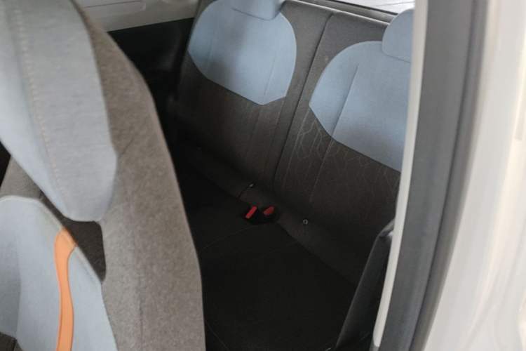 Used Geely Galaxy Panda 2024 Panda Mini 200km Endurance Bear Left Rear Seat