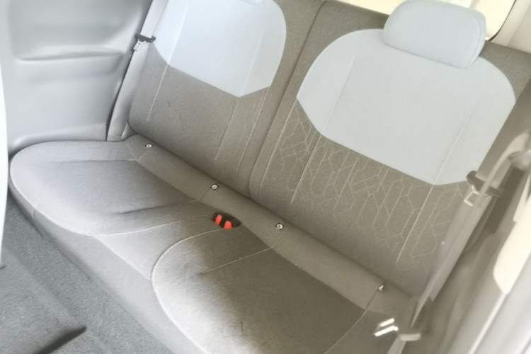 Used Geely Galaxy Panda 2024 Panda Mini 200km Endurance Bear Left Rear Seat